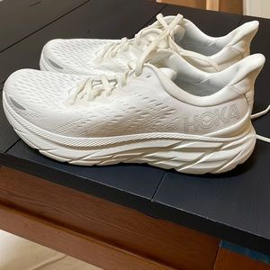 Hoka OneOne Clifton 8